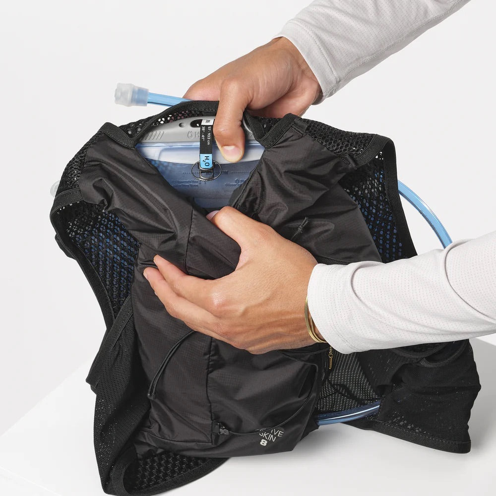 SALOMON/サロモン ACTIVE SKIN 8  SET/アクティブ スキン8 セット(ユニセックス/フラスク付)