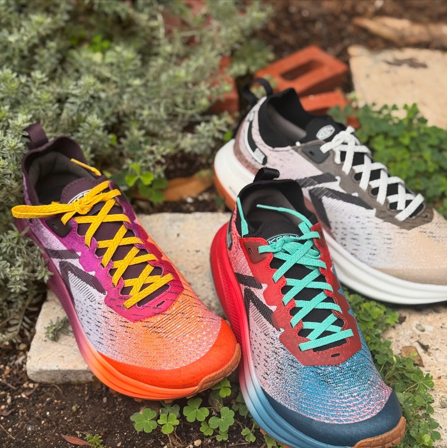 【7/25発売】KEEN / キーン (ウィメンズ)SEEK / シーク(大阪店のみ)