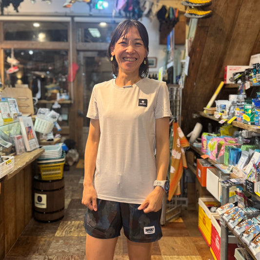 【2025秋冬】SAYSKY/セイスカイ(ウィメンズ) STATEMENT PACE T-SHIRT(大阪店のみ)