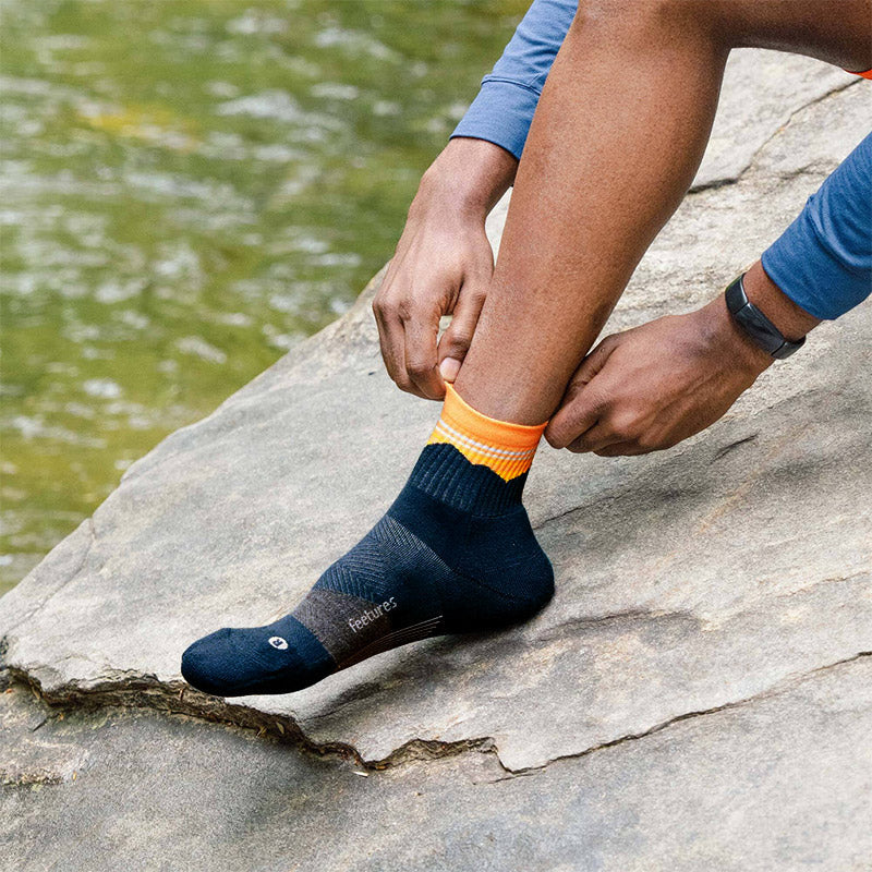 【2025 秋冬】feetures/フィーチャーズ  Trail Max Cushion Quarter 名古屋店のみ