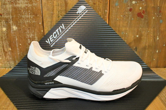 明日も走りたいと思わせてくれるシューズ　THE NORTH FACE/ノースフェイス フライト べクティブ