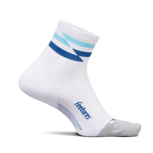 【2026.2/4発売】feetures/フィーチャーズ ELITE LIGHT CUSHION QUARTER