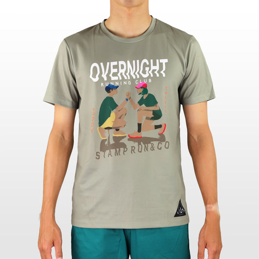 【2025.春夏】STAMP/スタンプ STAMP GRAPHIC RUN TEE (OVER NIGHT RUNNING CLUB)