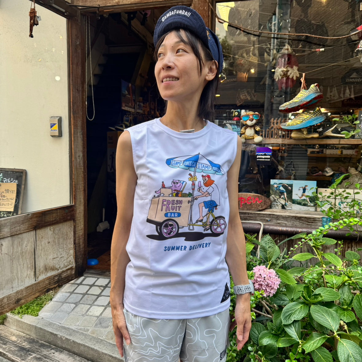 【2025.春夏】STAMP/スタンプ STAMP GRAPHIC TANK "SUMMER DELIVERY" （ユニセックス）