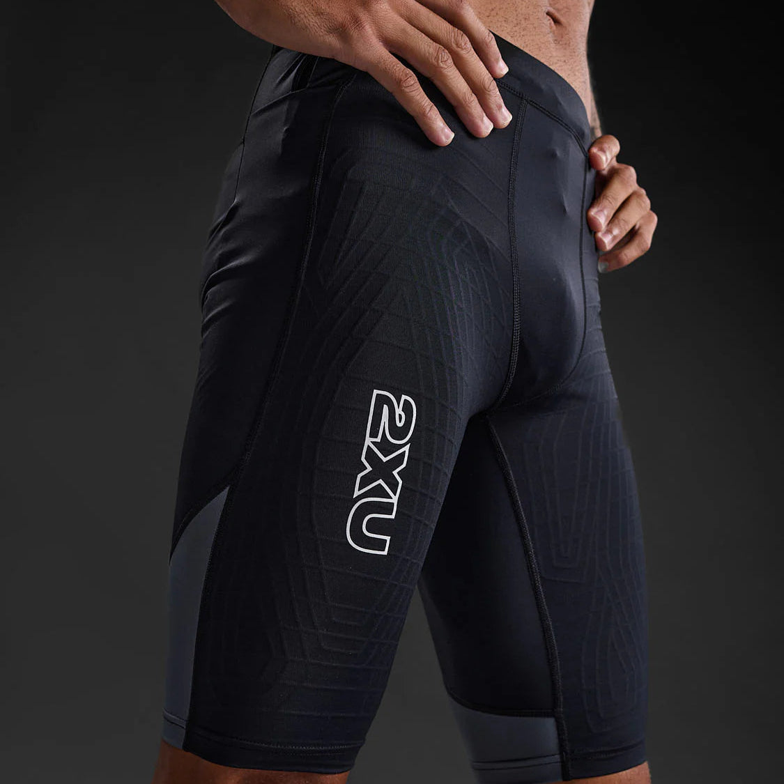 2XU/ツータイムズユー（メンズ）ライト スピード リアクト コンプレッション ショーツ MA705OB