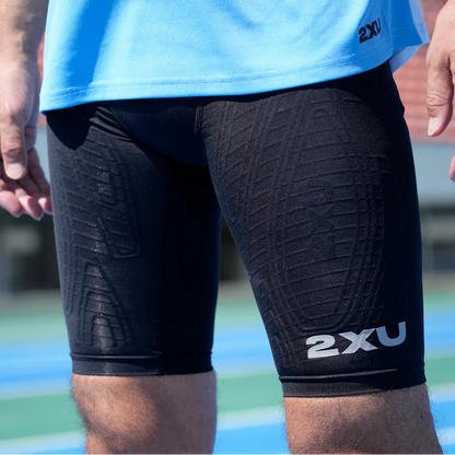 【販売店限定モデル】2XU/ツータイムズユー（メンズ） MCSライトスピードレースコンプショート MA7235B