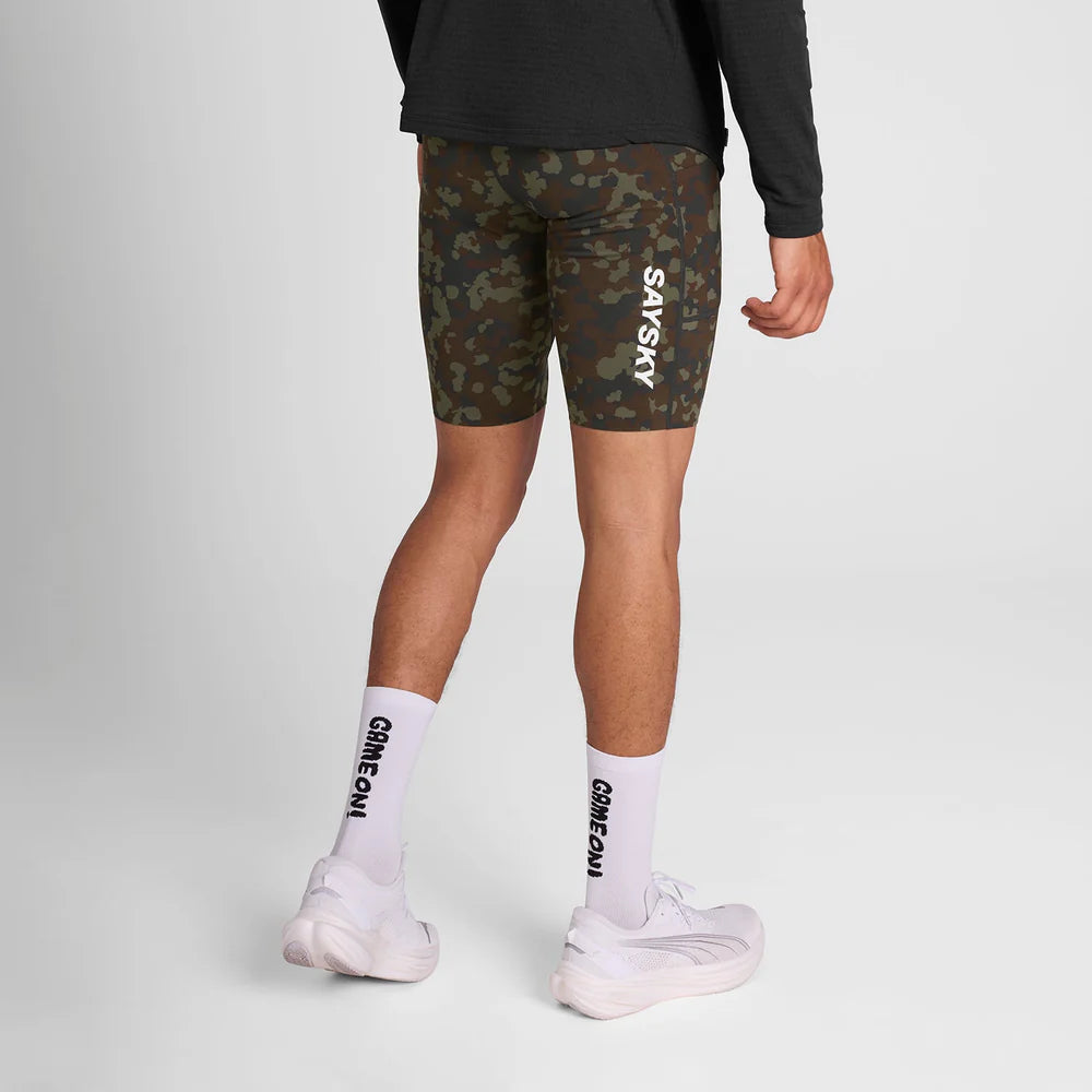 【2025秋冬】SAYSKY/セイスカイ（メンズ） ランニングタイツ Camo Combat+ Short Tights 9inch - Brown Aop（大阪店のみ）