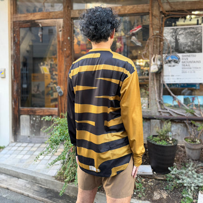 【2025秋冬】STAMP/スタンプ　LONG SLEEVE TEE”STAMP BIG LOGO-BLACK&COYOTE”（ユニセックス）